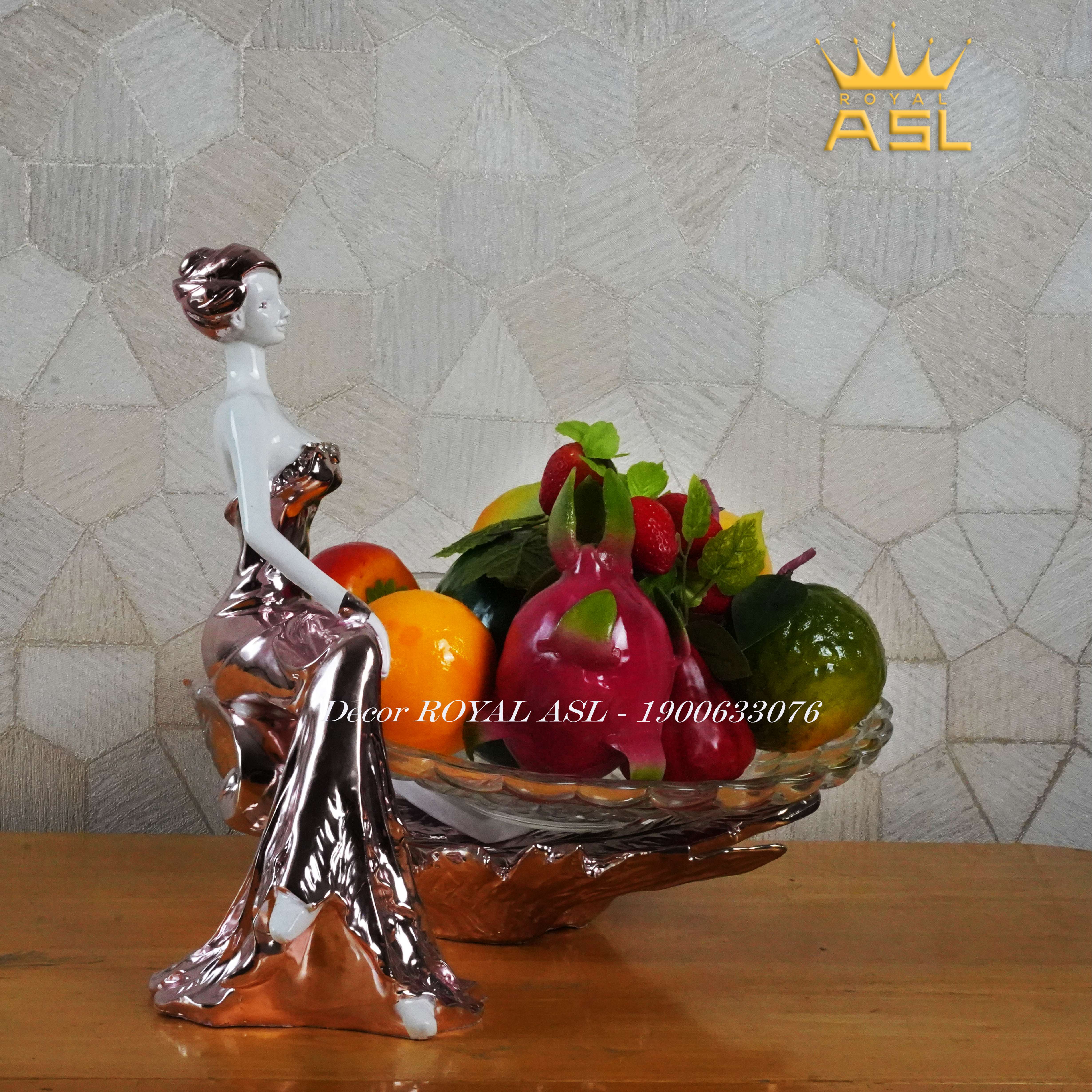 Đĩa hoa quả Thủy Tinh Thiếu Nữ Ngồi Khoe Sắc Dễ Thương-Màu Ánh Hồng - DTT0106