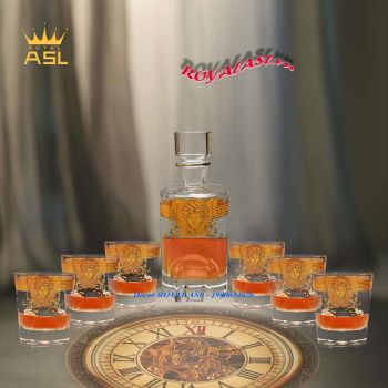 Bô Bình  Rượu Versace Whisky Pha Lê Kiểu Pháp-Họa Tiết Dát Nổi Vàng Hình Mặt Chiến Binh Versace -Đáy Khuyết Lõm Chữ Nhật-BRV 0110