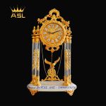 Đồng Hồ Để Bàn Mạ Vàng Phong Cách Châu Âu, Họa Tiết Chim Đại Bàng-4 Trụ Pha Lê, Đế Đá Cẩm Thạch – DH0053