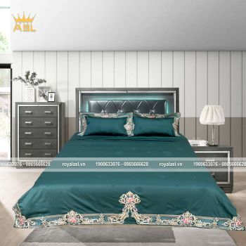 Bộ Drap Gối 4 Món Lụa Satin Xanh Ngọc Bích Luxury Jade Green Silk Satin Thanh Lịch –Họa Tiết Thêu Hoa -King Size-DR0119