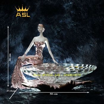 Đĩa hoa quả Thủy Tinh Thiếu Nữ Ngồi Khoe Sắc Dễ Thương-Màu Ánh Hồng - DTT0106