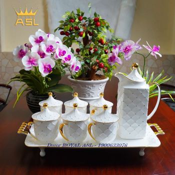 Set Ấm Trà Sứ Cao Cấp Phong Cách Bắc Âu - Trắng Chấm Bi Vàng Quý Phái - Bộ 8 Món - PK216
