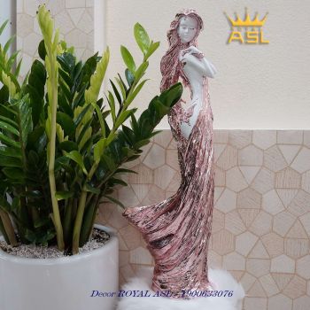Tượng Decor Mỹ Nhân đứng duyên dáng - Váy xòe 1 bên, Vai bướm - Màu Ánh Hồng - TCG0003