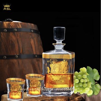 ⚜️Bộ Bình 6 Ly Rượu Tây Whisky Thủy Tinh Kiểu Pháp-Họa Tiết Dát Nổi Mặt Chiến Binh Versace Vàng-PL0102
